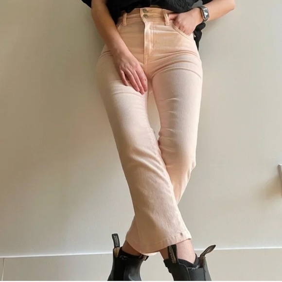 NWT LEVI'S 724 HIGH RISE STRAIGHT CROPPED soft pink -  26 - Picture 2 of 16